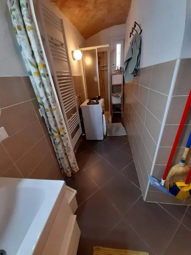 Canali Sud, Central, Fiber, Free Parking & Fire Tv Modena Apartment